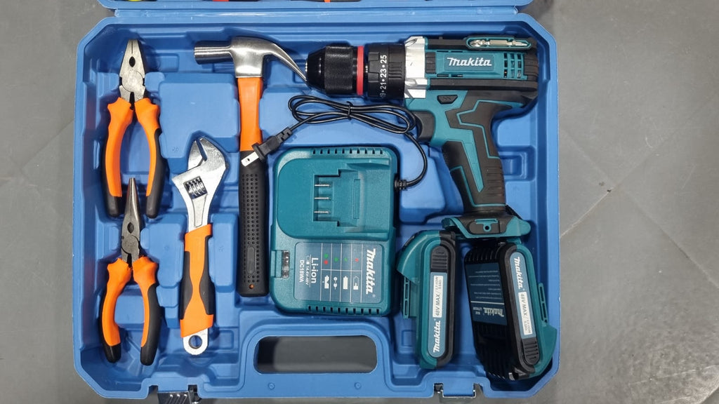 TALADRO 2422 MAKITA CON HERRAMIENTAS (i)