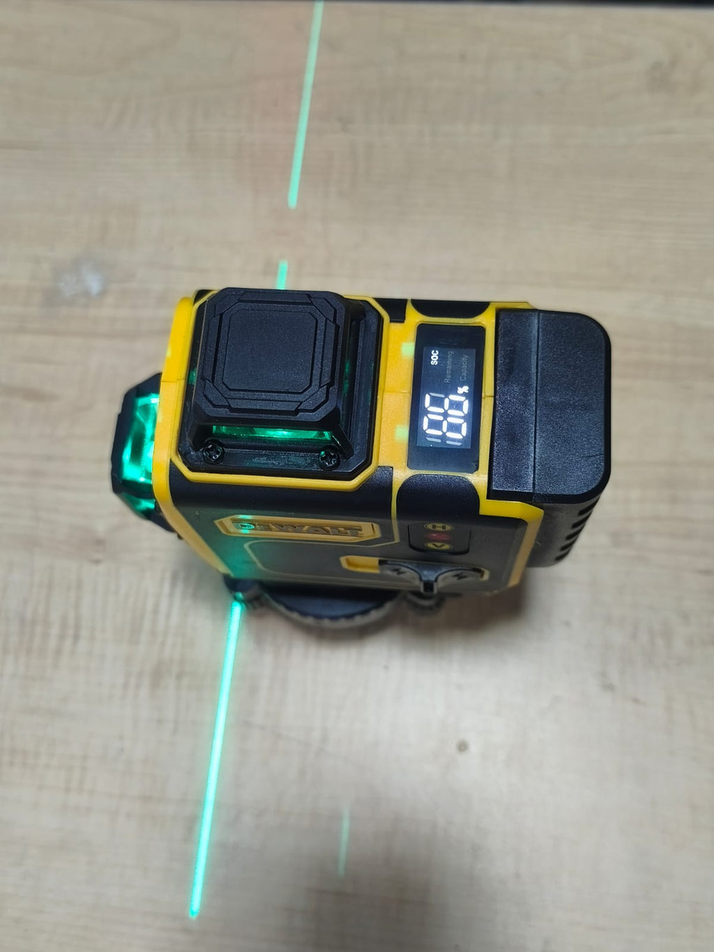 NIVEL LASER 16 LINEAS MALETIN DEWALT (S)